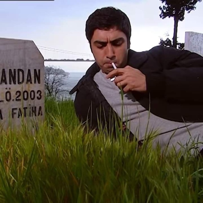 Maaş yattıktan sonra paranın yarısı kredi kartına yatırmak can yakıcı dimi 😂?