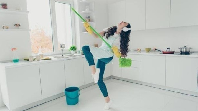 Pazar temizliği şarkın ne?