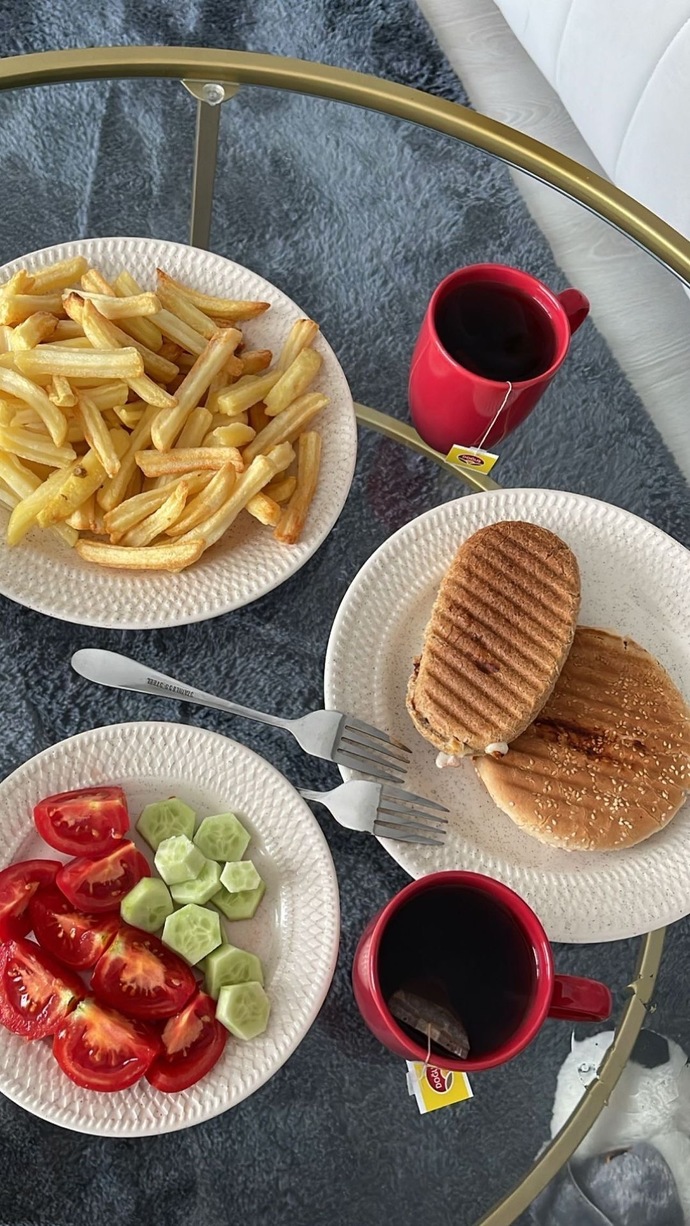 Pazar kahvaltı sofrasına enn yakıştırdığın yiyecek ne, hadi bizimle paylaş😋?