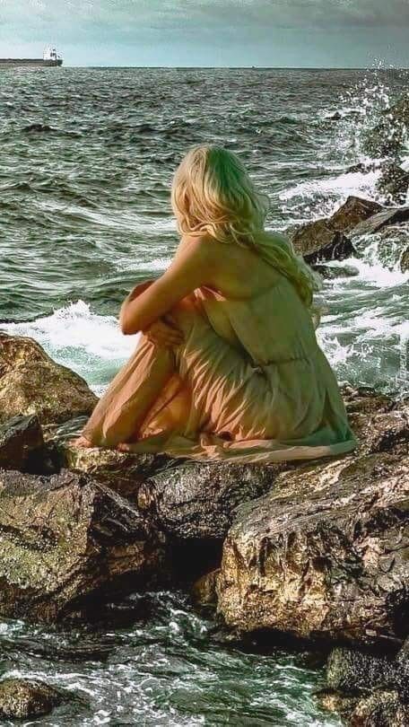 İzel deyince aklınıza gelen ilk şarkı hangisidir?