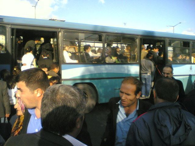 Otobüse ve metrobüse binenlerin kredi kartları risk altında! Toplu taşıma kullanıyor musunuz?