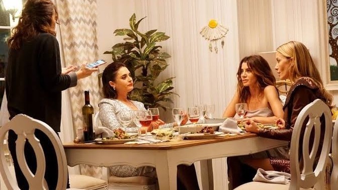 Arkadaş tavsiyesi veya yorumları üzerine ilişki bitirir misiniz?