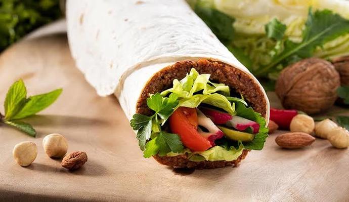 Gece gece kendime çiğköfte söyledim?