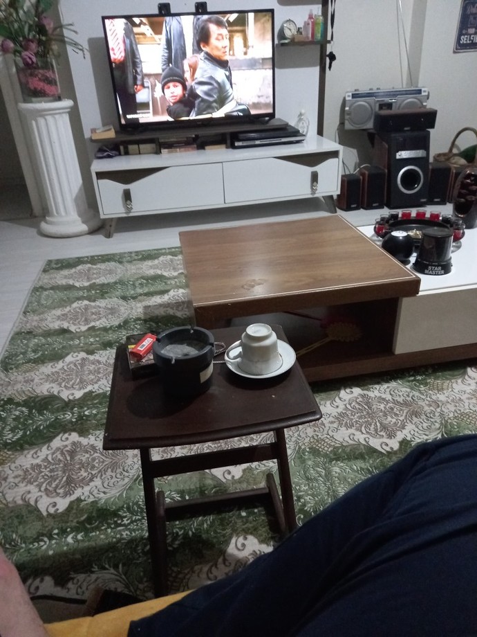 Herkes zift karası kahvesini içti mi?