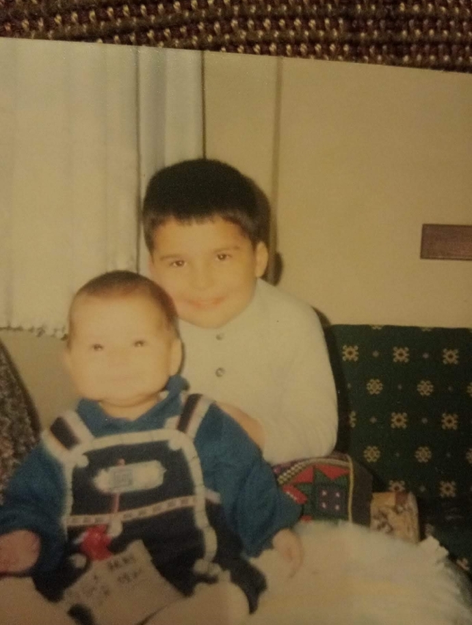 Her yanağına birer elma saklamış gibi duran benim :D