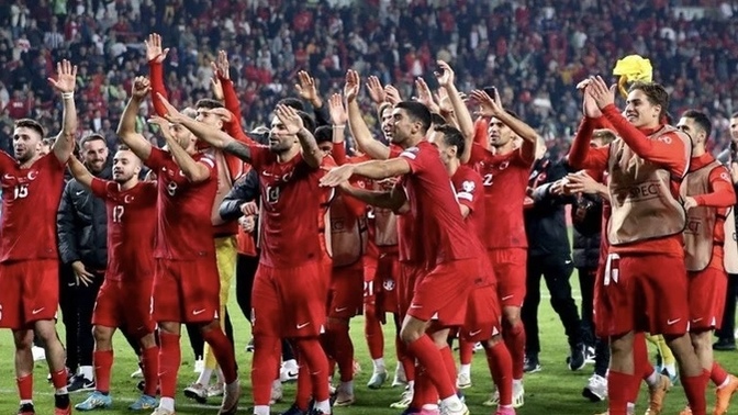 Milli takım Almanya'da! Avrupa Şampiyonası'na Almanya'ya gelmek ister miydiniz?