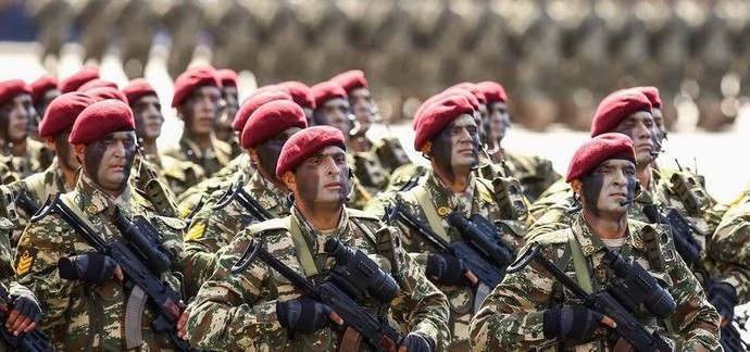 Cumhurbaşkanı Erdoğan Türk Ordusu nu neden zayıflatıyor?