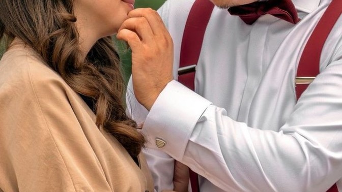 Hoşlandığınız kişiden cep telefonu numarası mı yoksa sosyal medya hesabını mı sorarsınız?