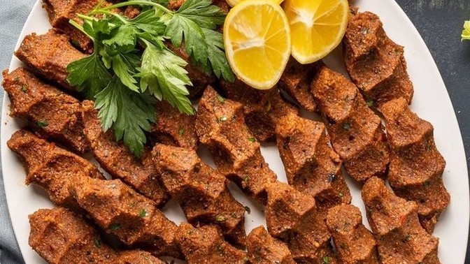 Çiğköftenin yanına en çok hangi içecek yakışır?