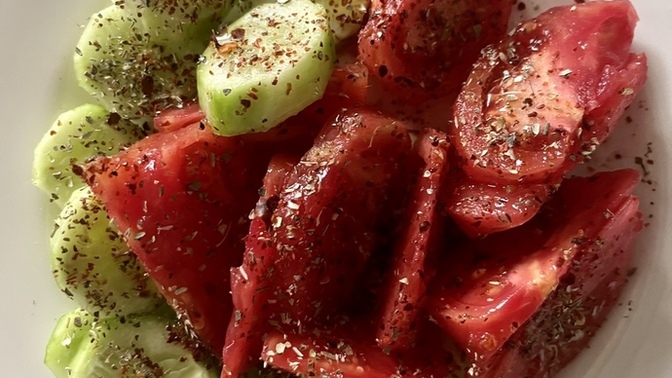 Kahvaltılarda domates 🍅 salatalık 🥒 tüketir misin?