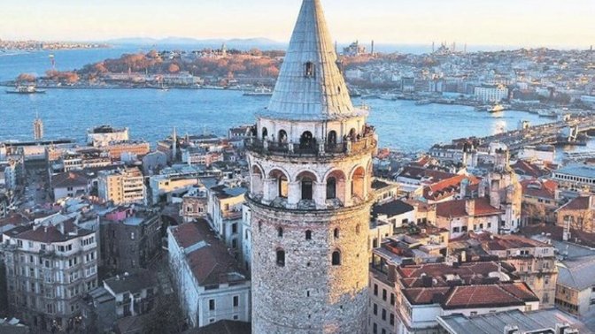 Galata Kulesi'ne giriş ücretinin 650 TL olması sosyal medyada tepki çekti! Sizce bu ücreti ödemeye değer mi?