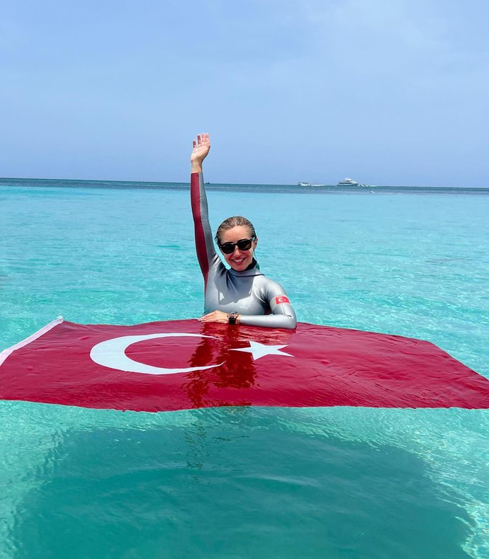Şahika Ercümen, Cumhuriyetin 100. yılında yeni dünya rekorunu Hatayda kırdı! Çok büyük gurur değil mi?