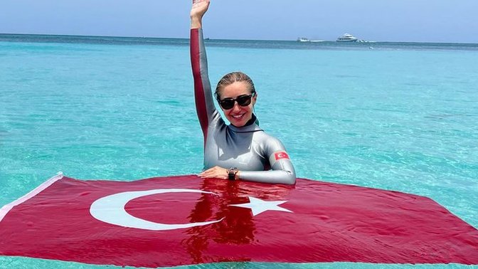 Şahika Ercümen, Cumhuriyet'in 100. yılında yeni dünya rekorunu Hatay'da kırdı! Çok büyük gurur değil mi?