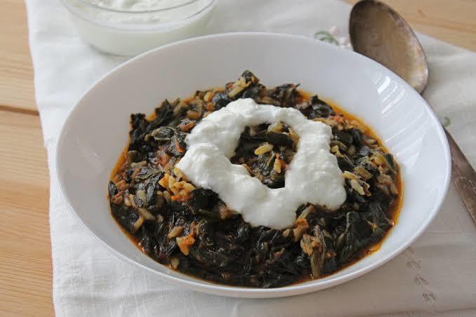 Ispanağı yoğurtlu mu, yumurtalı mı seversiniz?