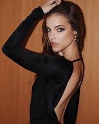 Barbara Palvin niye güzel?