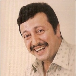 Zeki Alasya mı Metin Akpınar mı beğeniyorsunuz?
