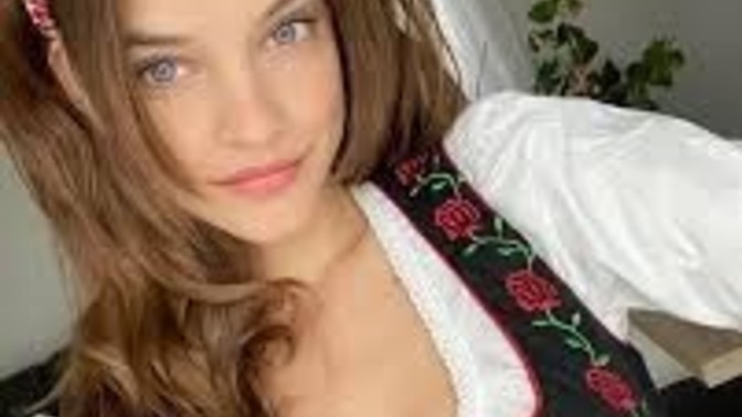 Barbara Palvin üstün mü?