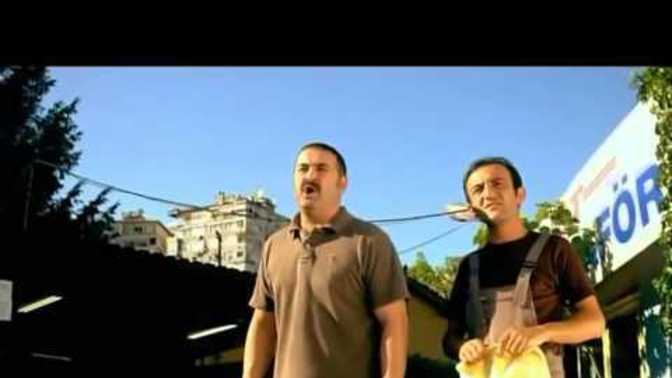 Seni kızdırıp, üzenlere nasıl gönderme yaparsın?