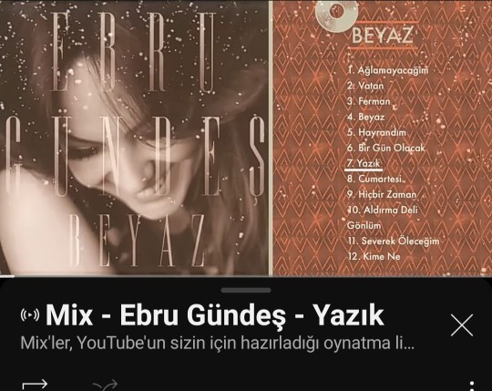 Arkadaşlar geceye bir şarkı bırakır mısınız?