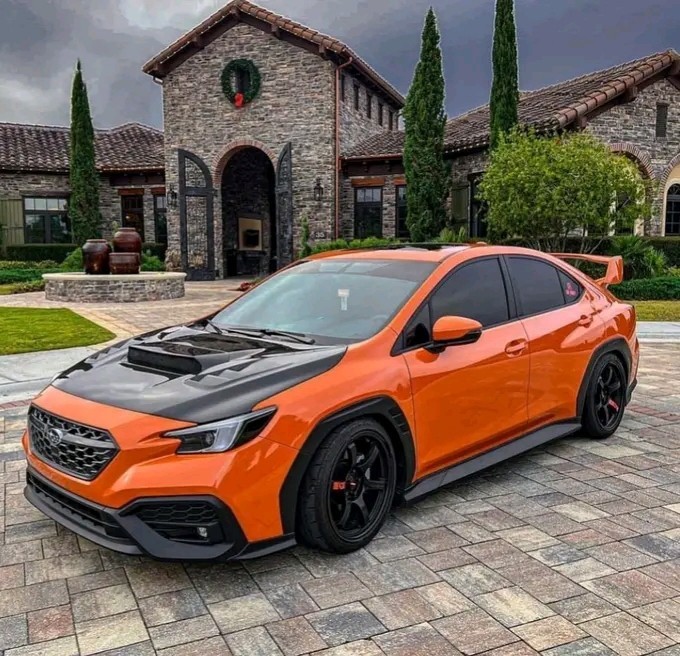 Subaru arabamın rengi güzel mi?