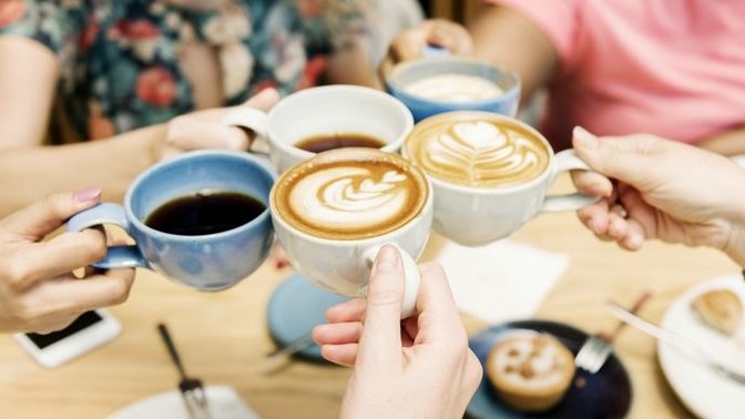 Hafta sonu hangi içeceği keyifle içmekten mutlu oluyorsun?