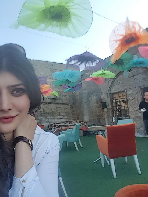 Kendini yakışıklı buluyor musun?