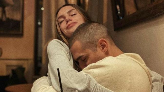Romantik misiniz, romantikliğin sizce tanımı nedir 🥰?