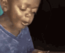 Neden gif payalasamiyorum bu sitede?