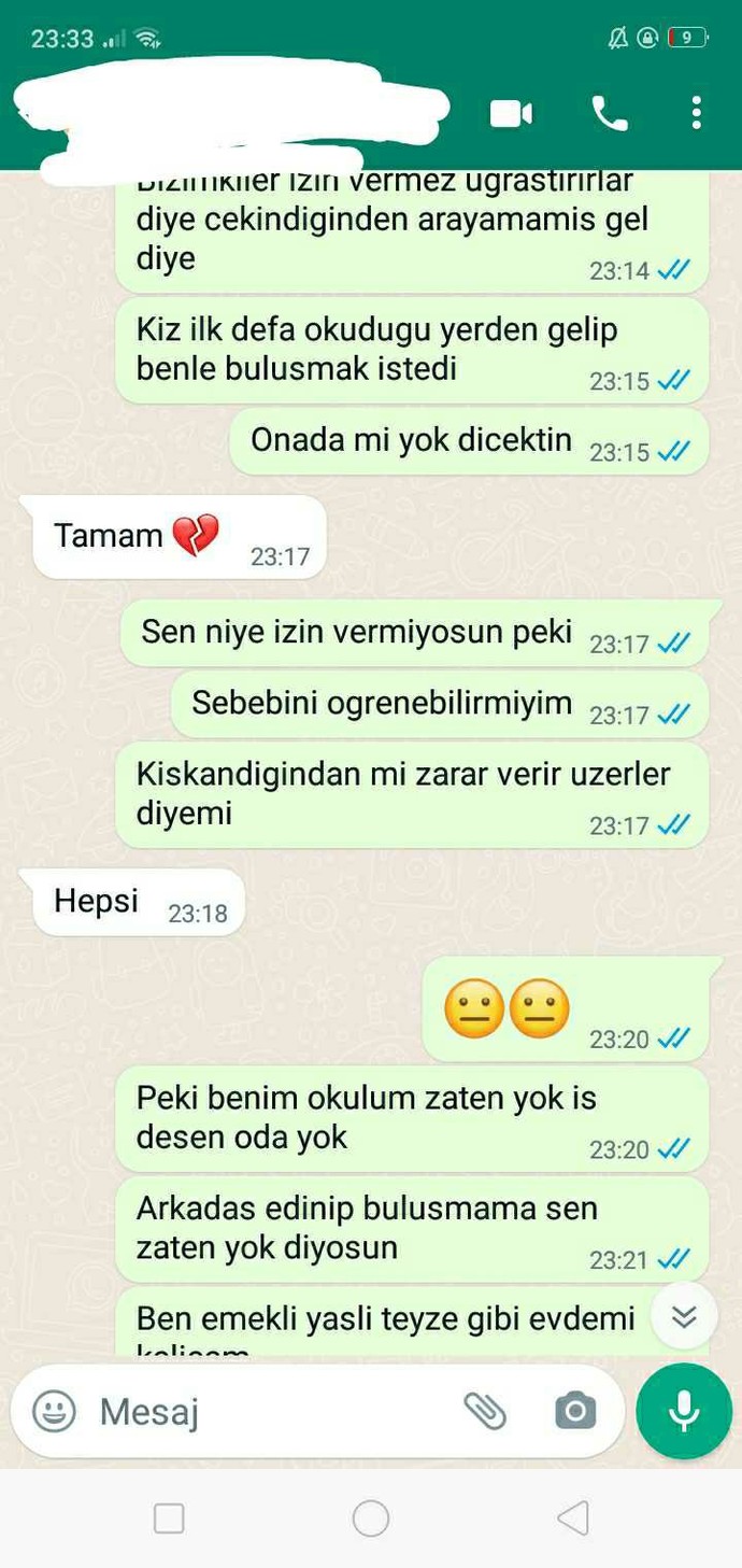 Sevgilim arkadas edinmeme izin vermiyor. Haklimi?