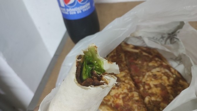 Gece dörtte çiğ köfte mi lahmacun mu yenir?
