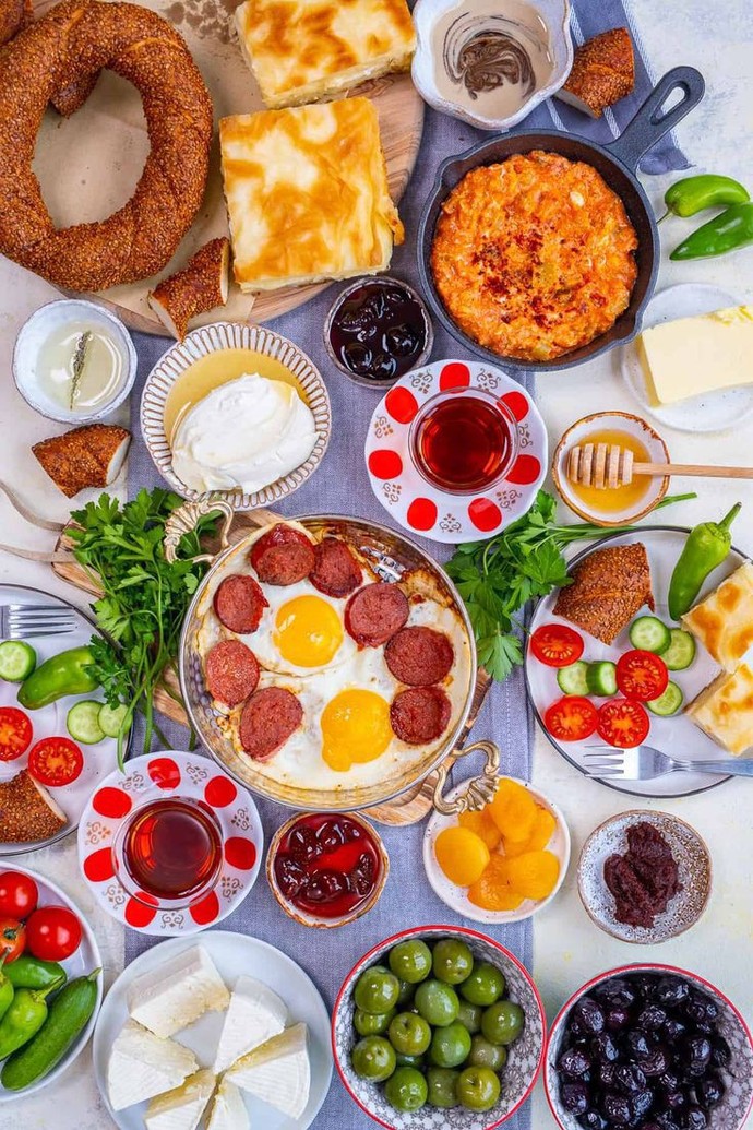 Pazar kahvaltılarının olmazsa olmazları nelerdir?