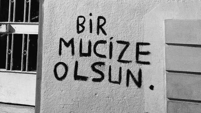 Gerçekleşmeyeceğini bildigin halde hayalini kurduğun bir şey var mı?