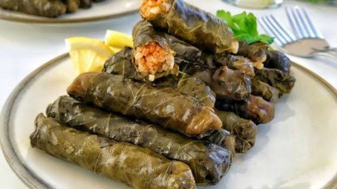 Sarmanın yanında yoğurt olmalı mı, yoğurtlu sever misiniz?