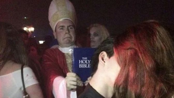 Romantik misiniz Odun musunuz, Söyliyim mii?