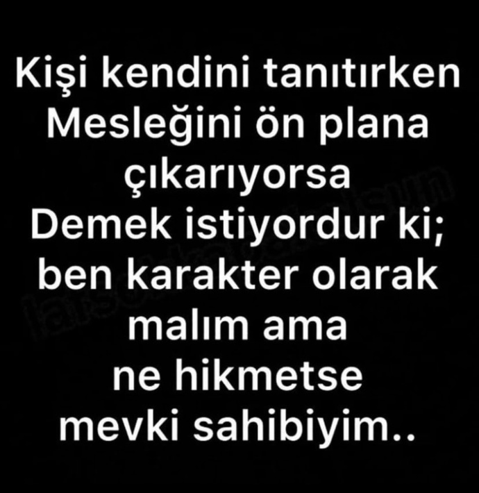 Kendinizi tanıtırken kisiliginizimi yoksa isinizimi ön plana çıkarırsınız?