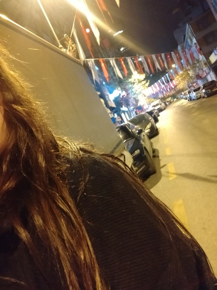 Bu saatte dışarda bulunmamın nesi yanlış?