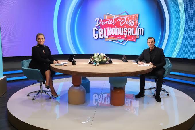 Sizden magazin programı yorumcusu olur mu?
