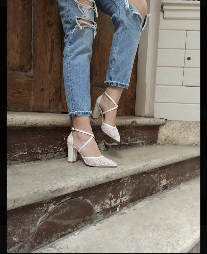 Hangi topuklu ayakkabı model olarak güzel?