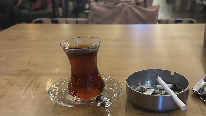 Kafeye yalnızmı gidersiniz yoksa arkadaşlarlamı?