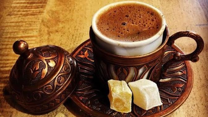 Sabah sabah türkü eşliğinde kahve içmek isteyenler kimler?