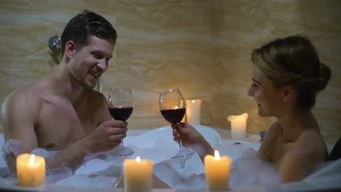 Çiftler neden cinsel ilişkiden sonra banyo yapar?