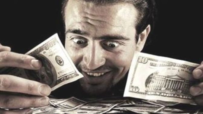 Uzun yıllardır çalıştığınız, cumartesileri tatil olan, rahat ama az maaşlı iş mi? Yoksa yoğun ama parası da iyi bir iş mi?