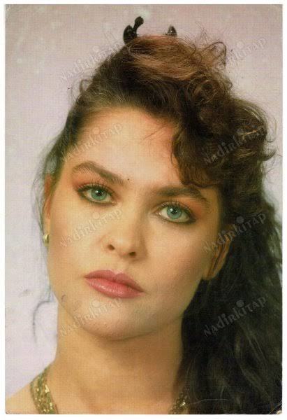 Hangisinin gençliği daha güzel Hülya Avşar mı Brooke Shields mi?