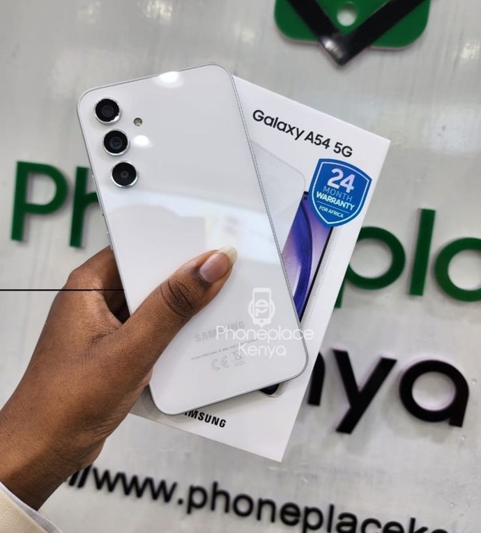 Yeni telefon aldım Samsung Galaxy a54. Açtım şarjı 52 niye öyle kullanılmış gibi?