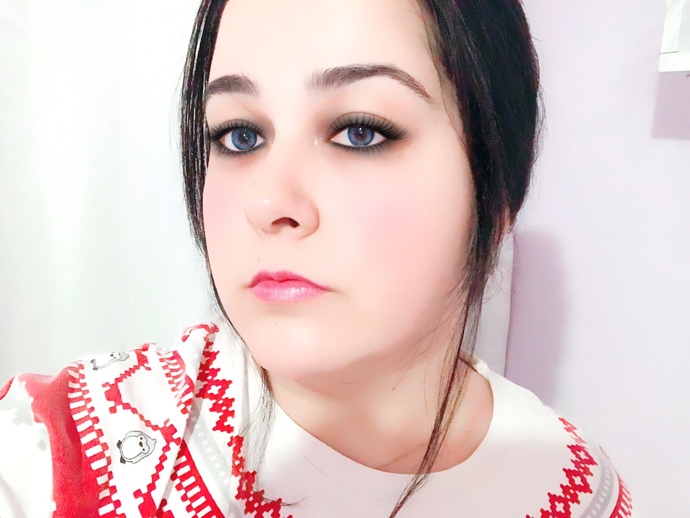 Makyajlı mı yoksa makyajsız mı 😁?