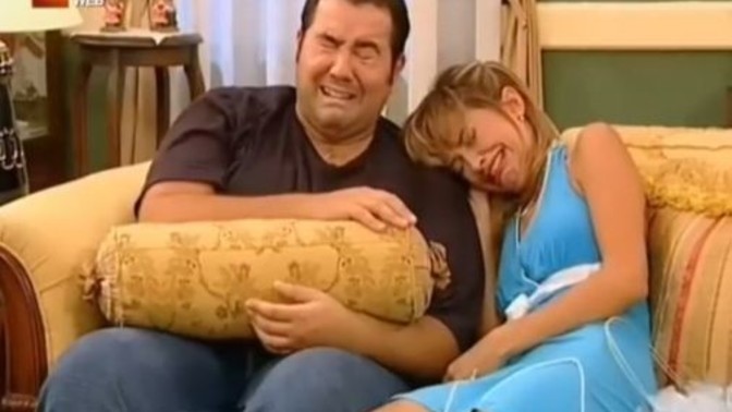 Genelde üzgün mü bilinirsin, neşeli mi?