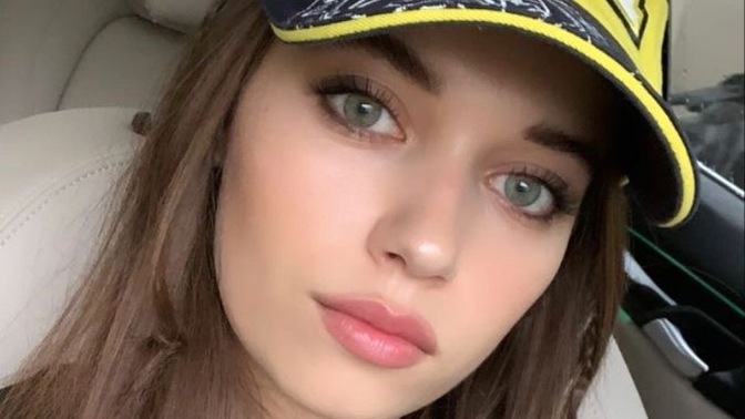 Sizce Afra Saraçoğlu güzel mi?