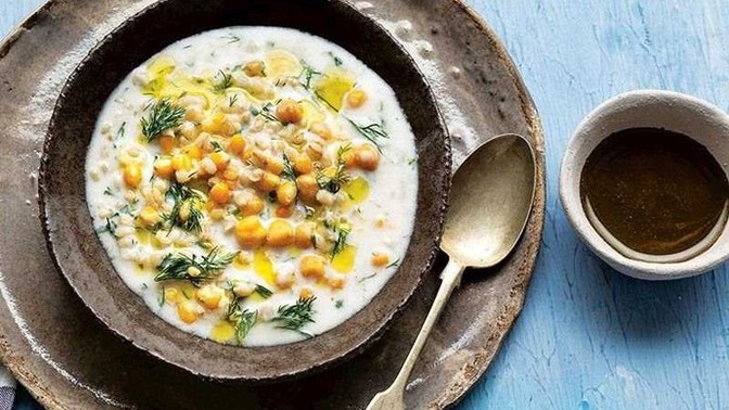 Soğuk ayran aşı çorbasında en çok hangi baharatları kullanmayı seversiniz 🙂?