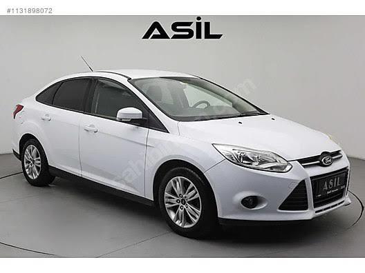 Ford focus 3, beyaz mı yoksa gri mi daha güzel?