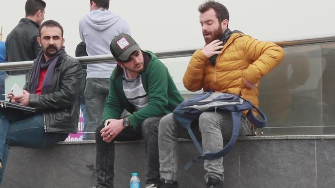 Sosyal deney videolarını yapanlar size denk gelse tepkiniz ne olur?